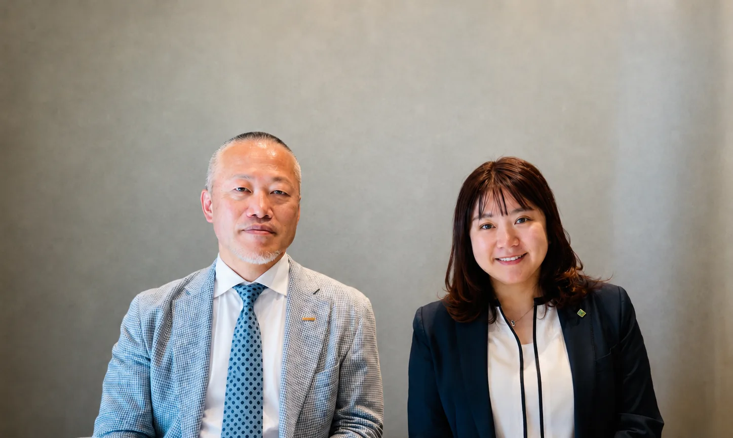フォロス 後藤代表（左）と日伸建設工業株式会社 取締役 大庭由里衣様（右）